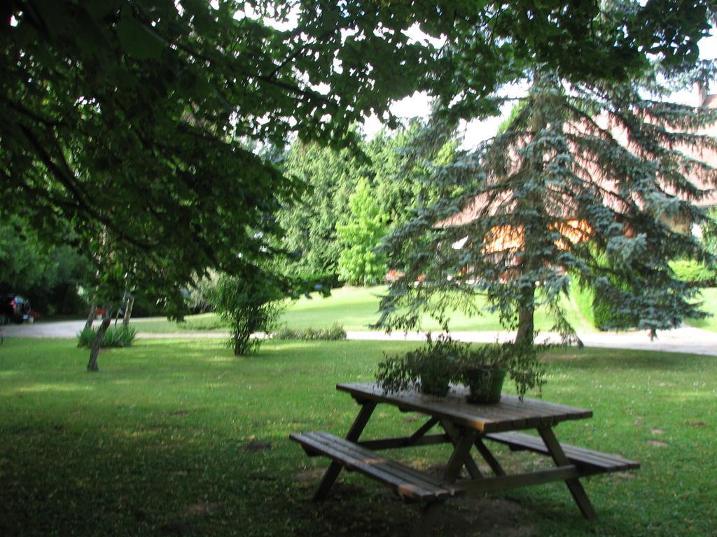 Le Pas De L'Ane Chambres D'Hotes Saint-Ondras Exterior foto